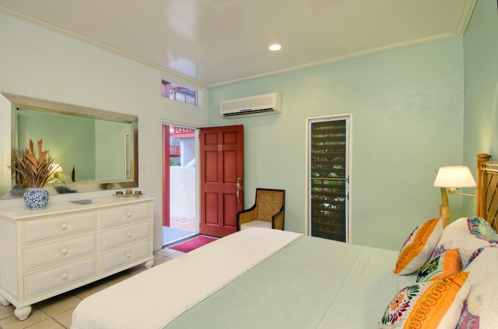 Fort Recovery Villa Suites Hotel Freshwater Pond Room photo