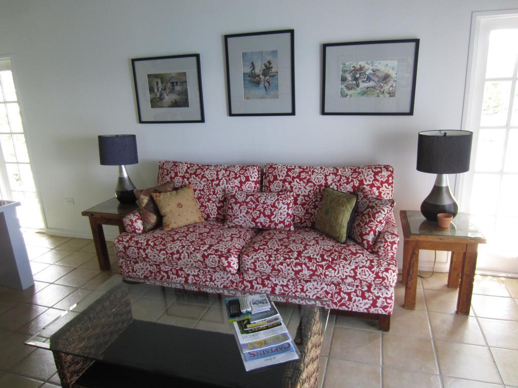 Fort Recovery Villa Suites Hotel Freshwater Pond Room photo