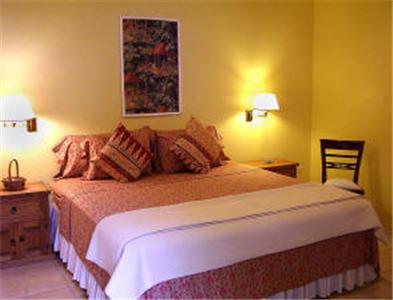 Fort Recovery Villa Suites Hotel Freshwater Pond Exterior photo